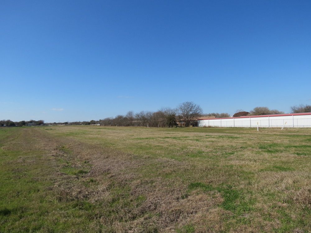 Great Multifamily Site on FM 725 Near IH 35 : 1609 McQueeney Road, New Braunfels, TX 78130